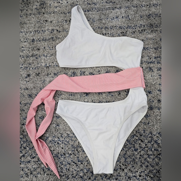 SHEIN Other - Shein White One-Shoulder Bikini